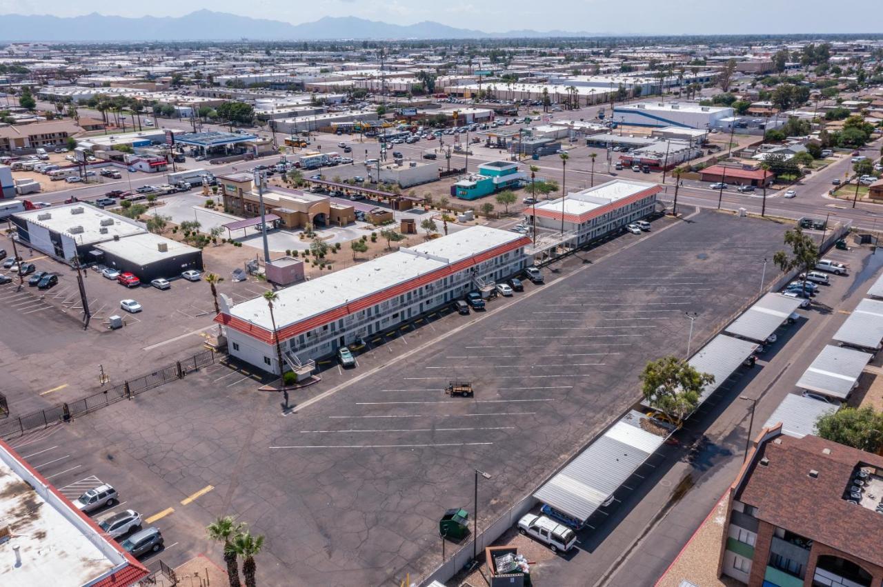 Super 8 By Wyndham Phoenix West Buitenkant foto