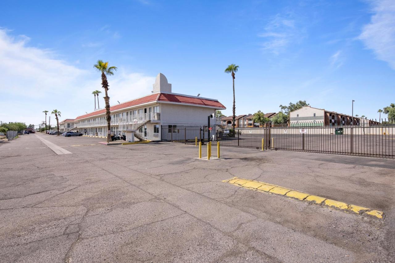 Super 8 By Wyndham Phoenix West Buitenkant foto